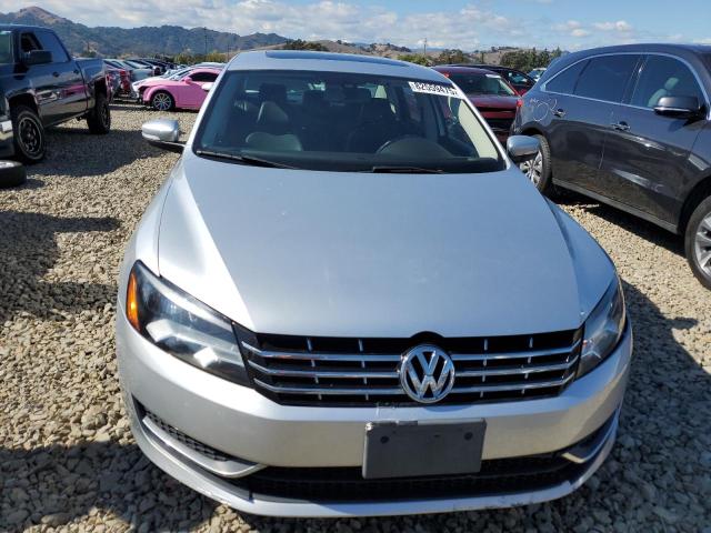 2015 VOLKSWAGEN PASSAT SE - 1VWBV7A31FC029300
