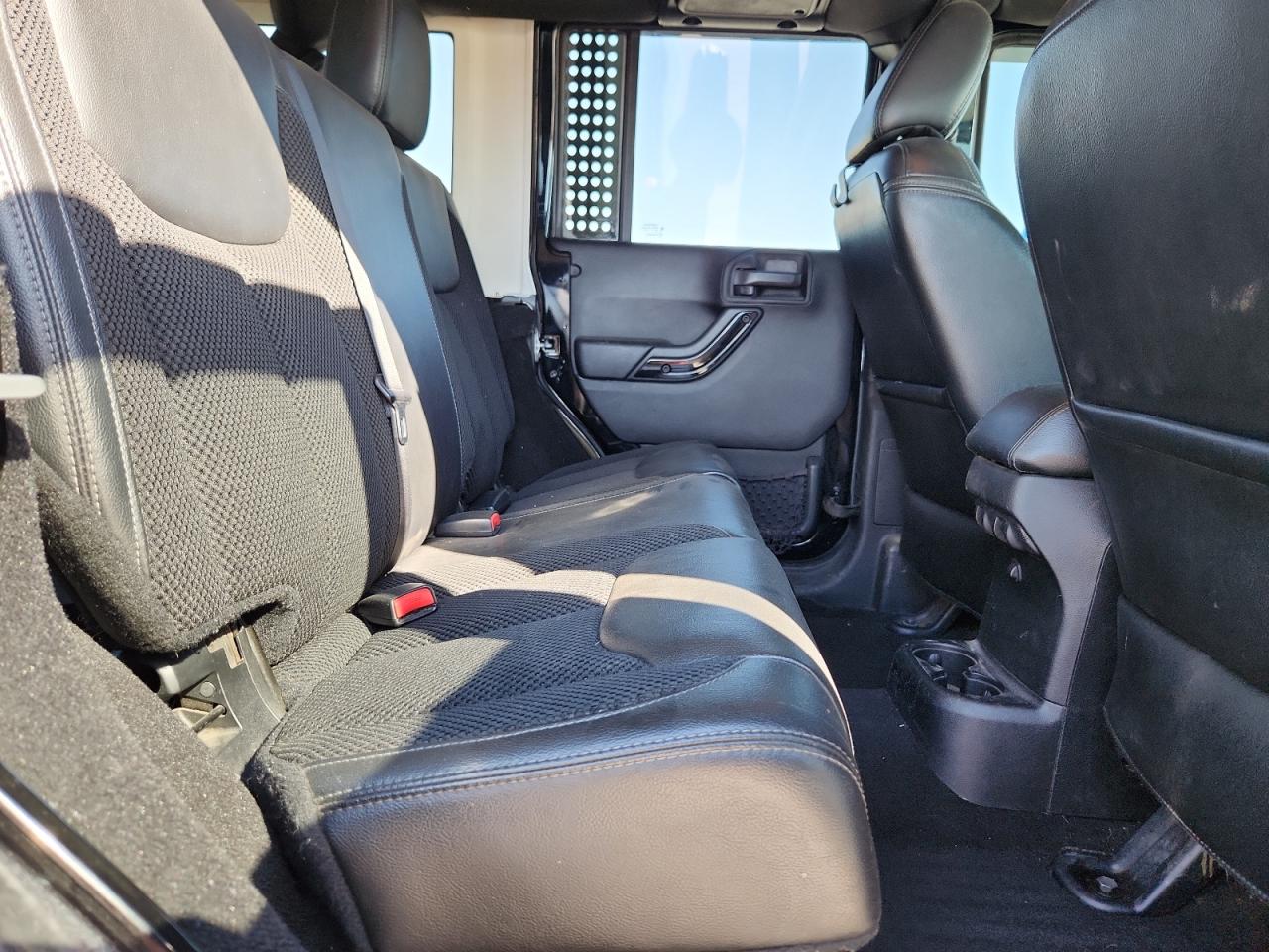 JEEP WRANGLER SAHARA