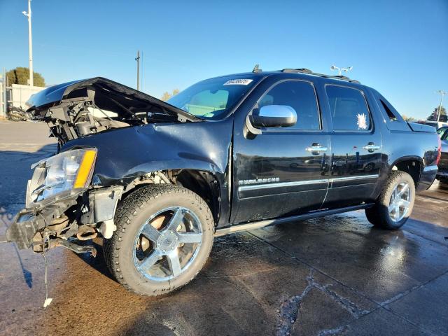 Global Auto Auctions: 2011 CHEVROLET AVALANCHE
