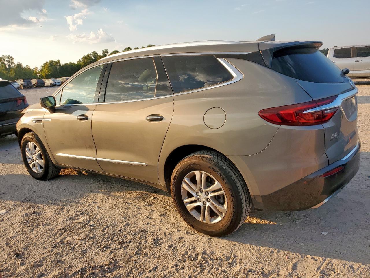 BUICK ENCLAVE ESSENCE