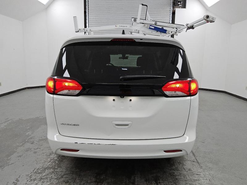 2022 CHRYSLER VOYAGER LX #3316815428