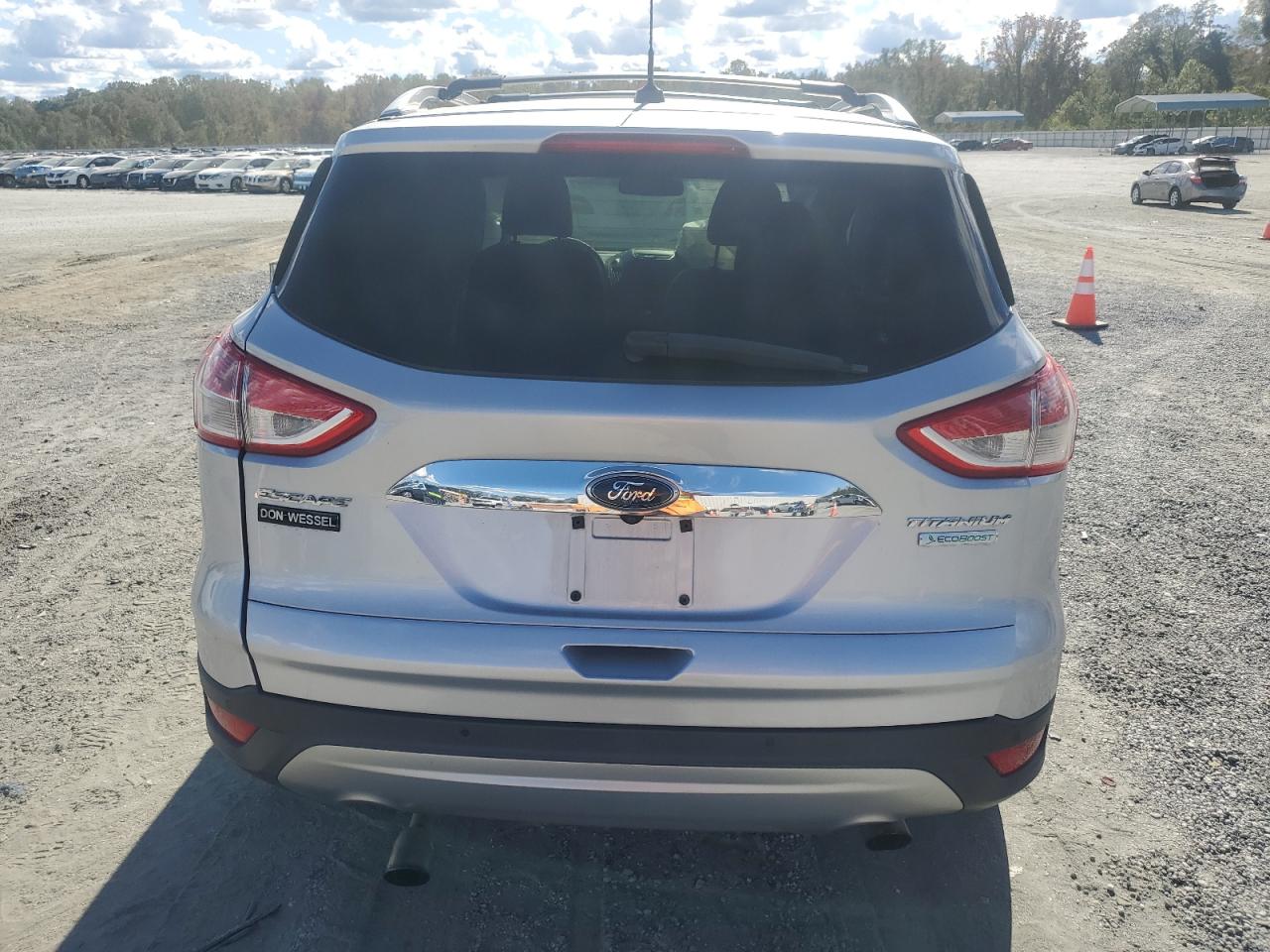 FORD ESCAPE TITANIUM