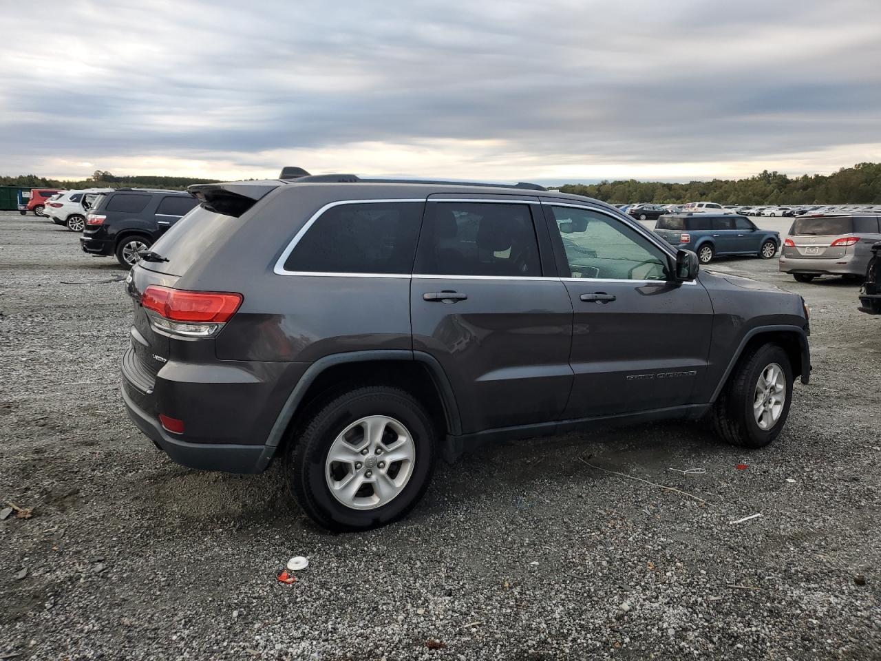 JEEP GRAND CHEROKEE LAREDO