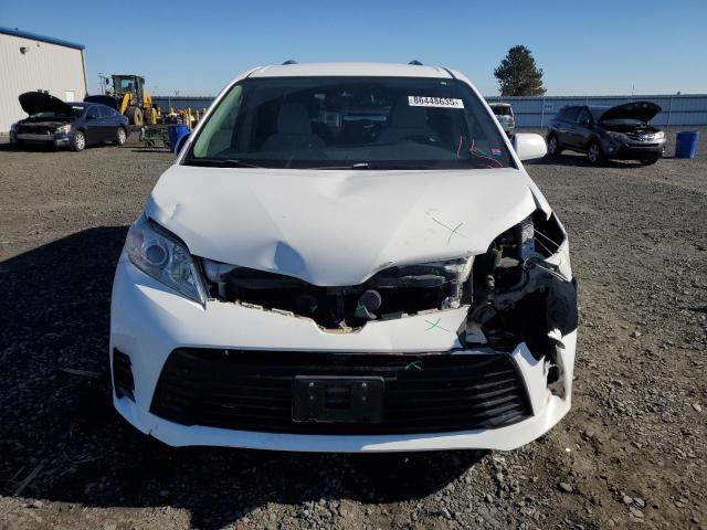 2018 TOYOTA SIENNA LE 5TDKZ3DC3JS917596