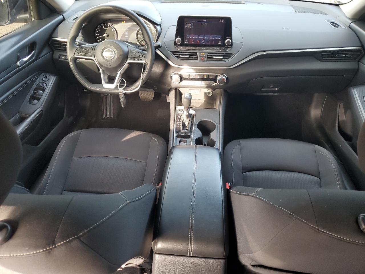 NISSAN ALTIMA S