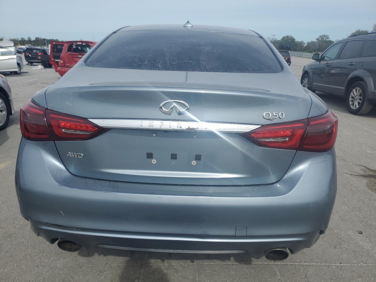 INFINITI Q50 LUXE