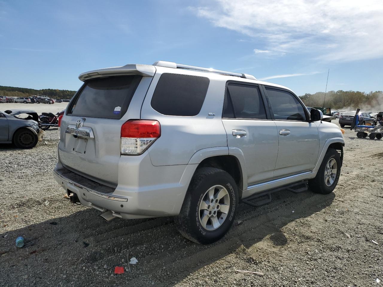TOYOTA 4RUNNER SR5