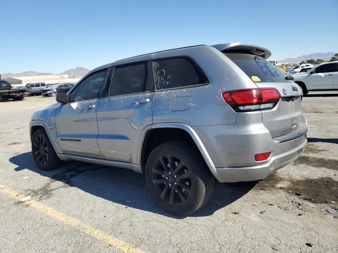 JEEP GRAND CHEROKEE LAREDO