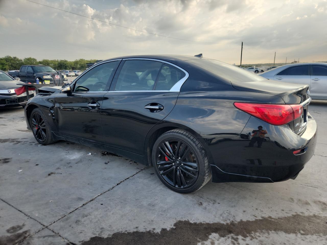 INFINITI Q50 BASE