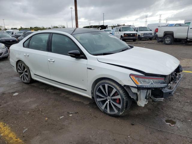 2018 VOLKSWAGEN PASSAT GT 1VWJM7A30JC049951