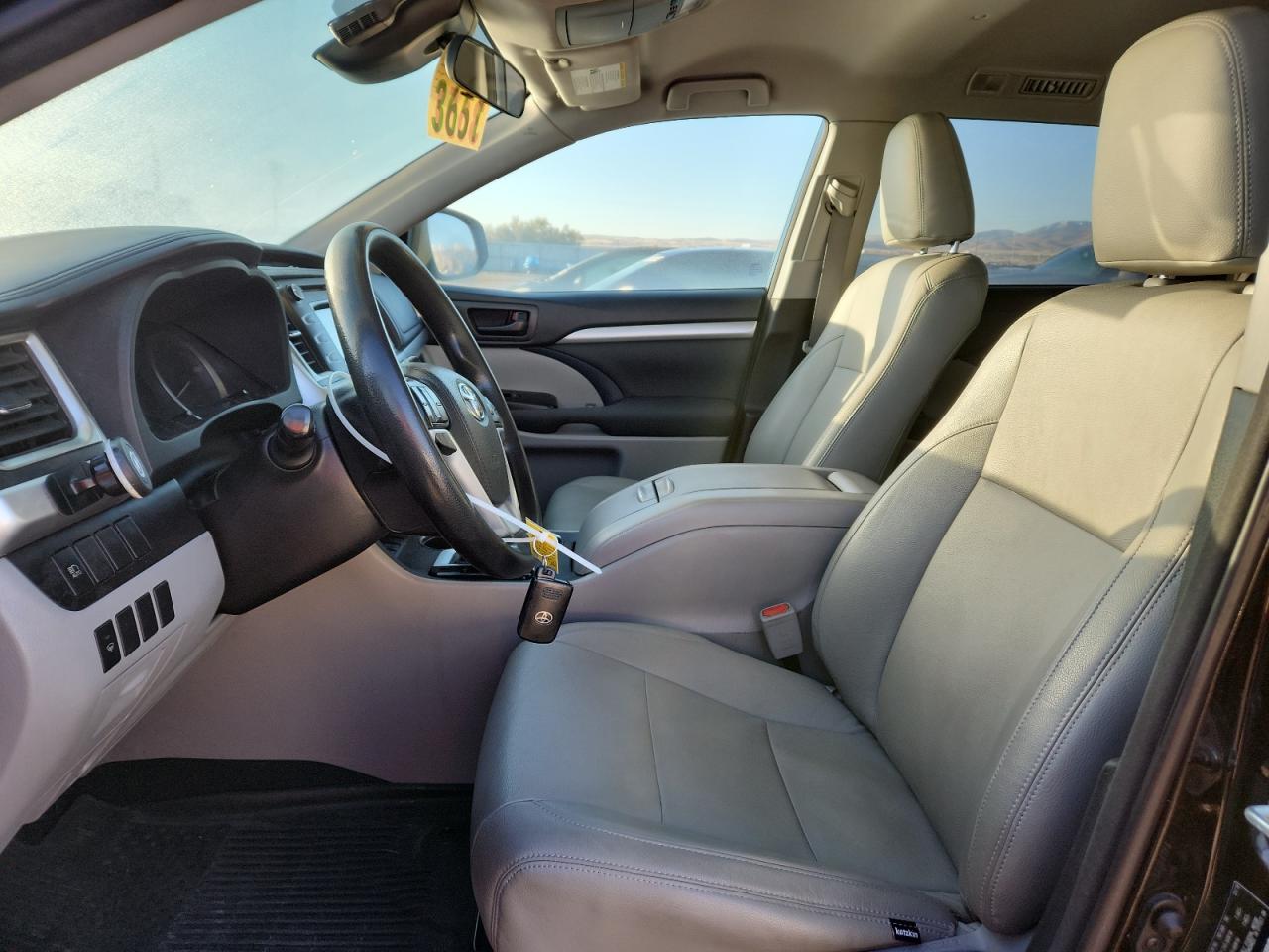 TOYOTA HIGHLANDER HYBRID