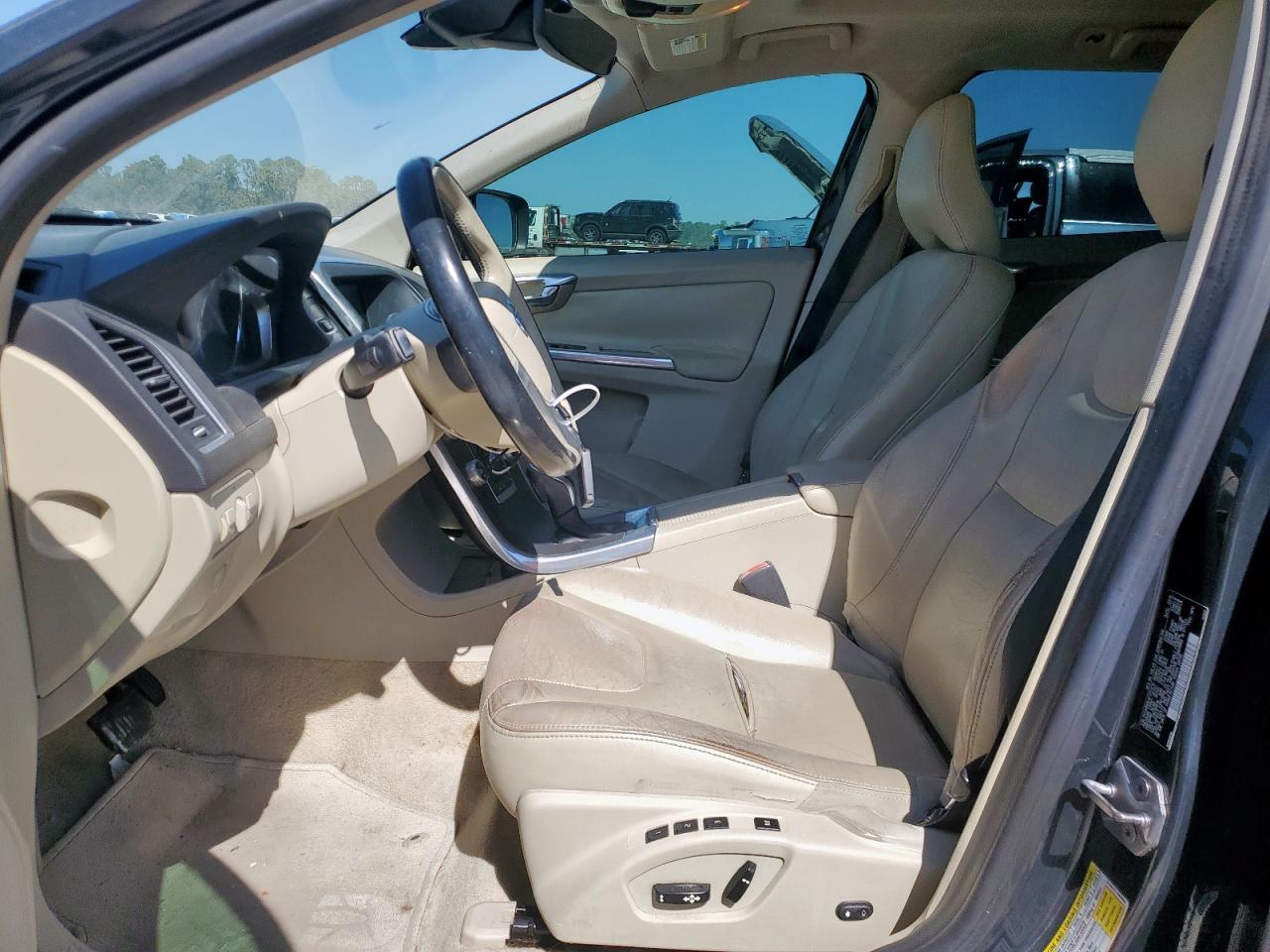 VOLVO XC60 T5 PREMIER