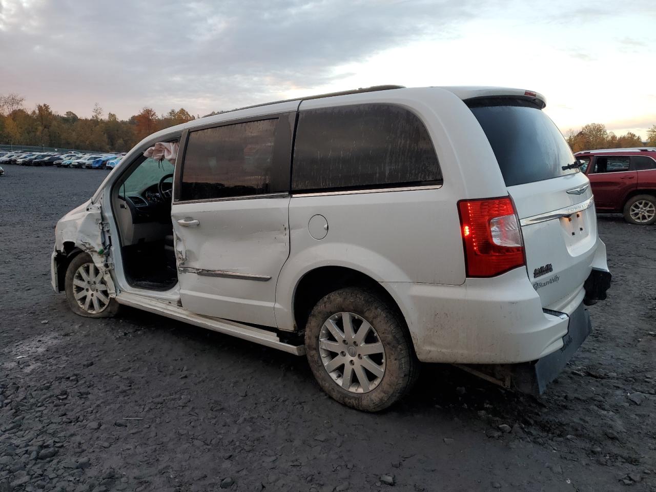 CHRYSLER TOWN & COUNTRY TOURING