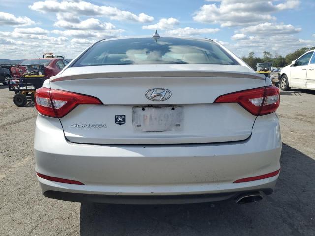 2015 HYUNDAI SONATA SE 5NPE24AF8FH180110