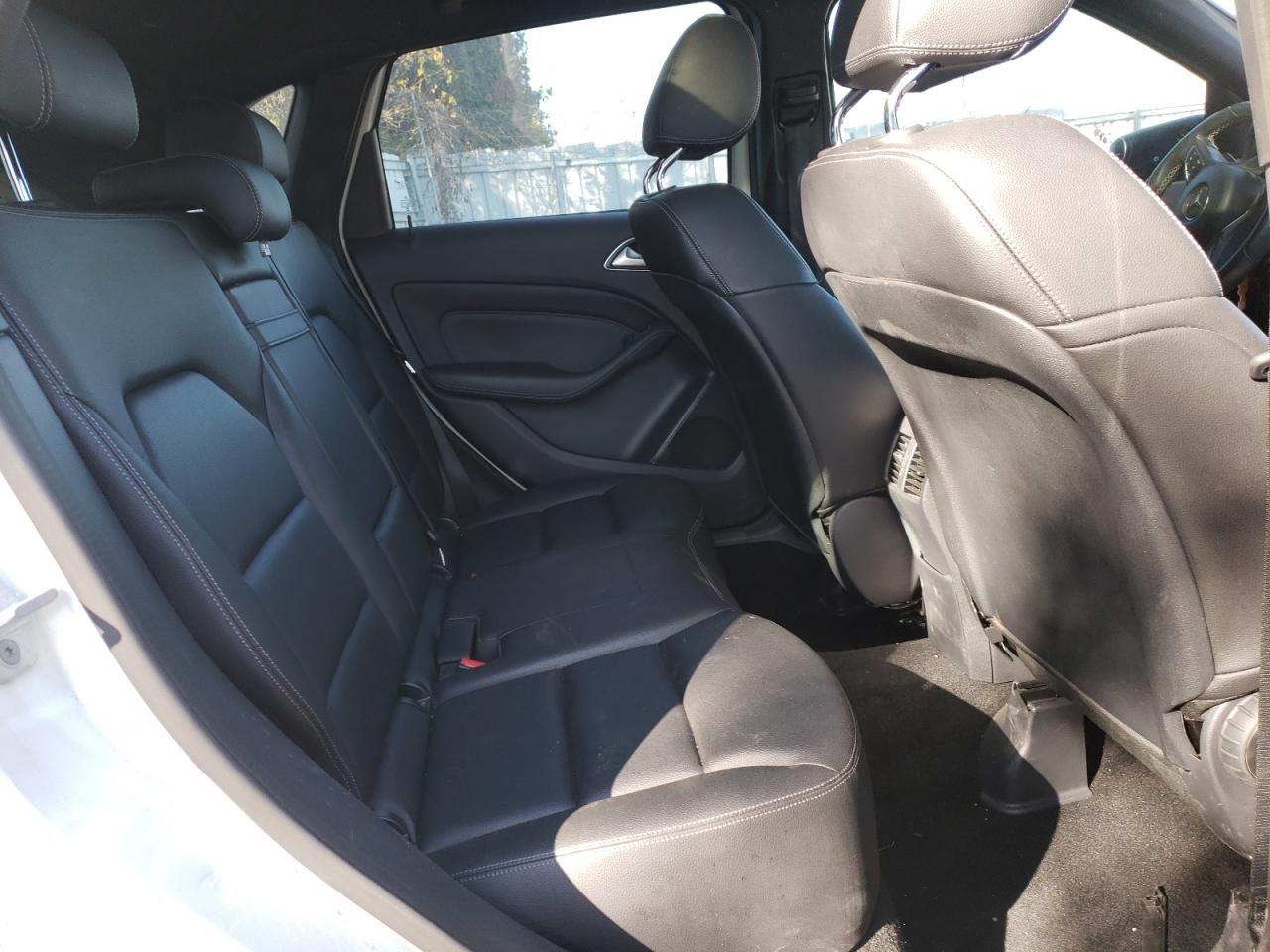 MERCEDES-BENZ B-CLASS B250