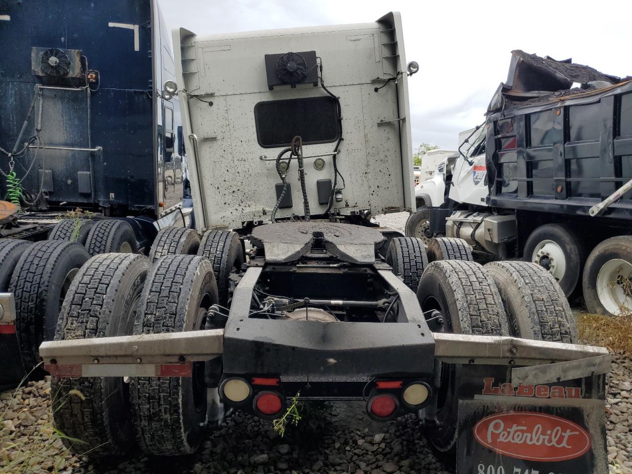 Lot #3271819655 2016 PETERBILT 579