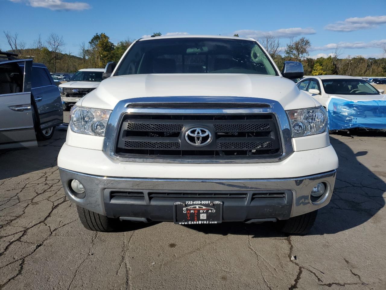 TOYOTA TUNDRA DOUBLE CAB SR5