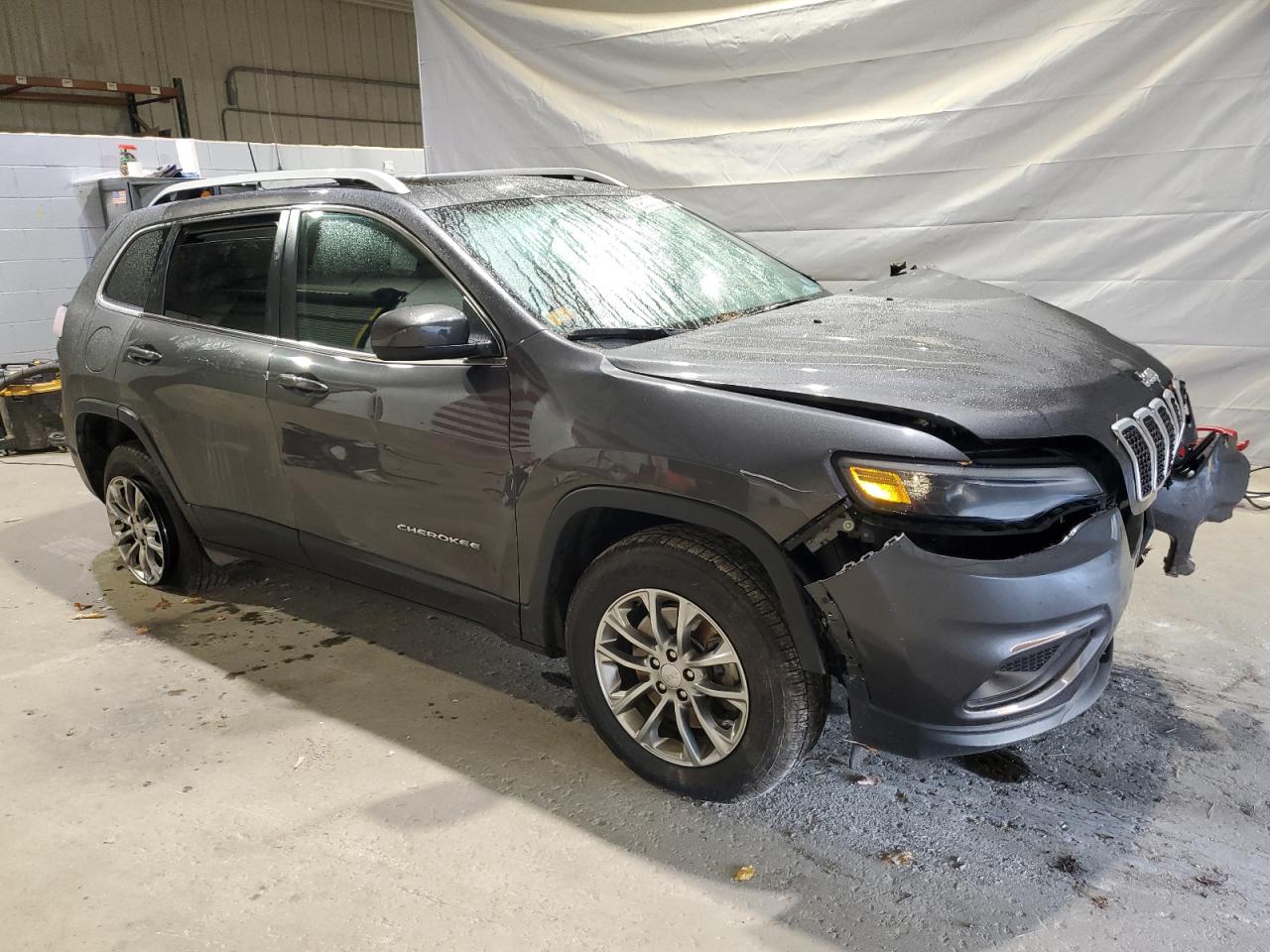 JEEP GRAND CHEROKEE LATITUDE PLUS