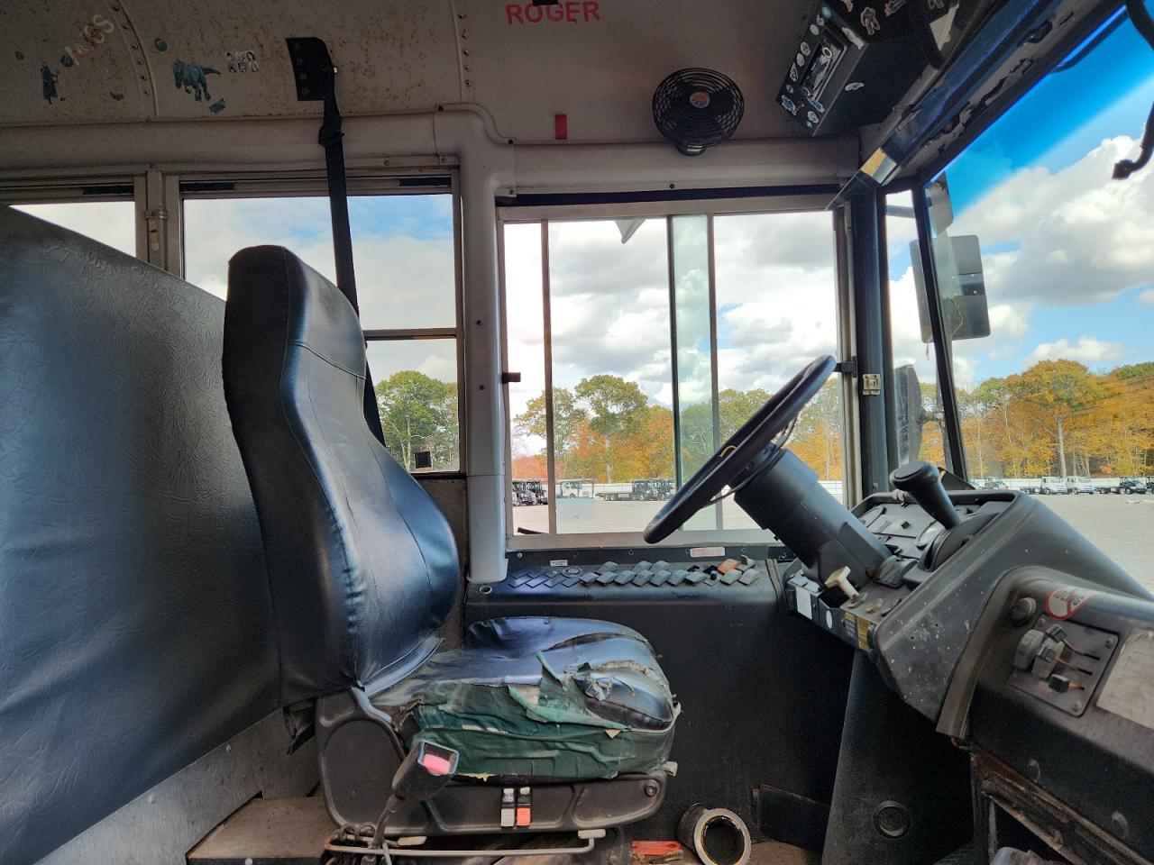 Lot #3274774259 2011 THOMAS CE SERIES SCHOOL