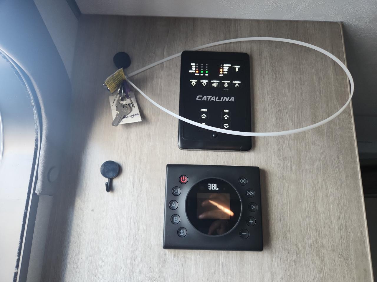 Lot #3296679037 2024 COACH CATALINA