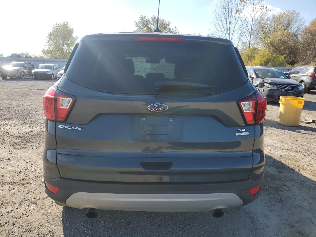 FORD ESCAPE SE