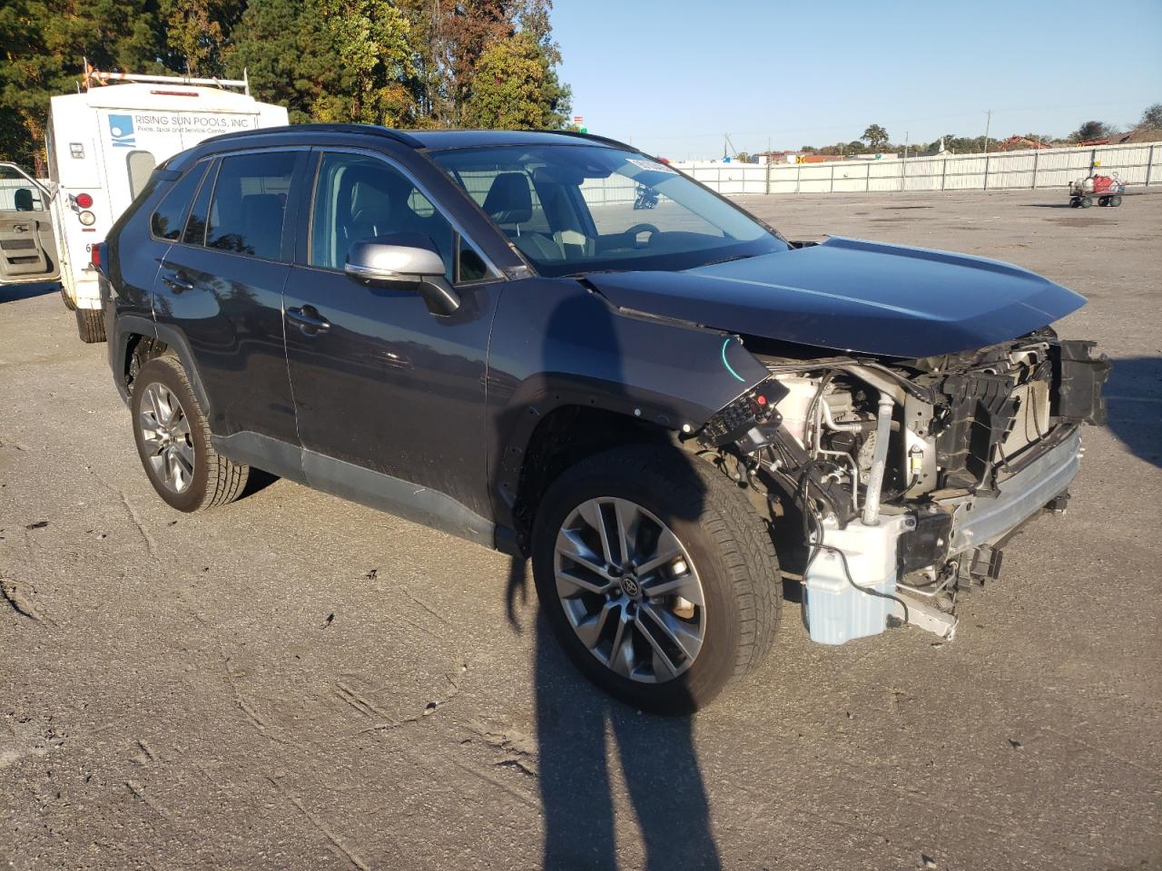 TOYOTA RAV4 XLE PREMIUM