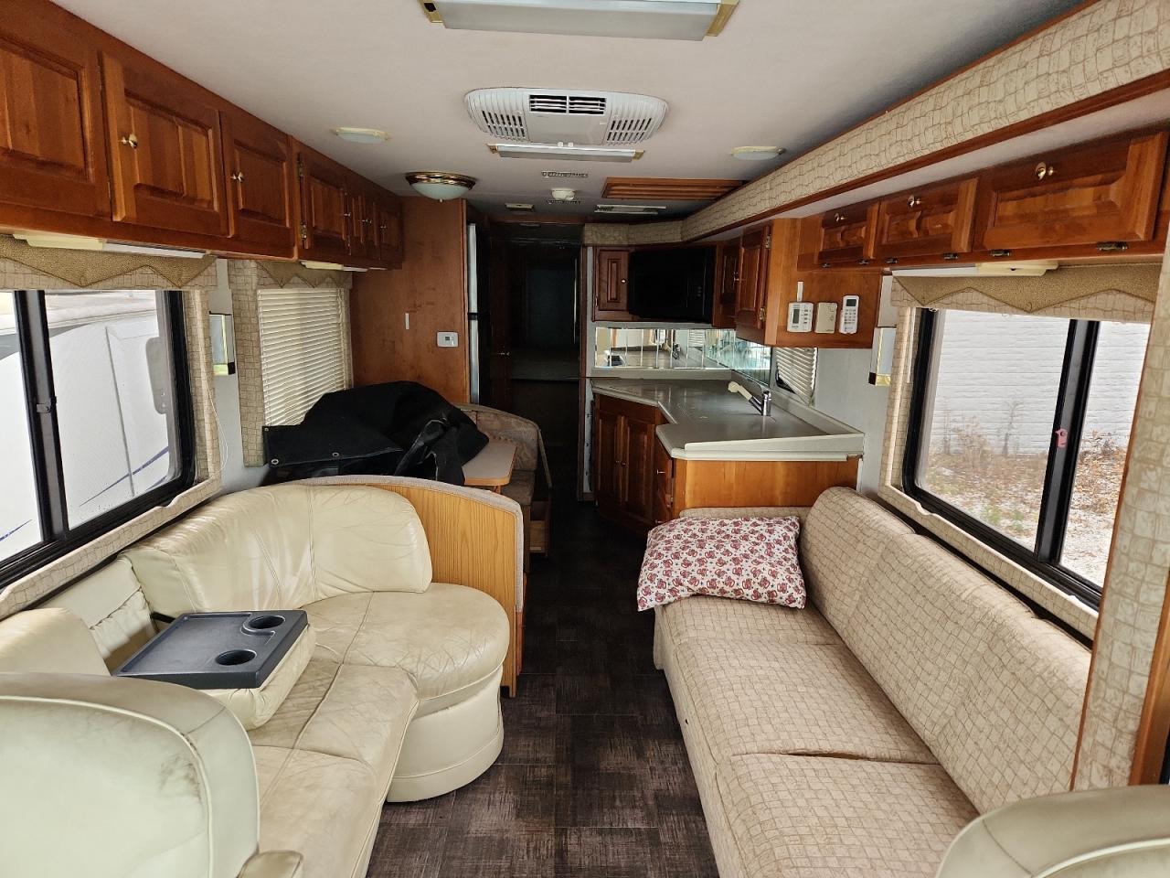 Lot #3276492193 2000 ROADMASTER MONACO