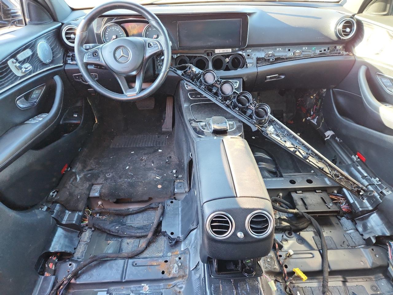 MERCEDES-BENZ E-CLASS 300 4MATIC