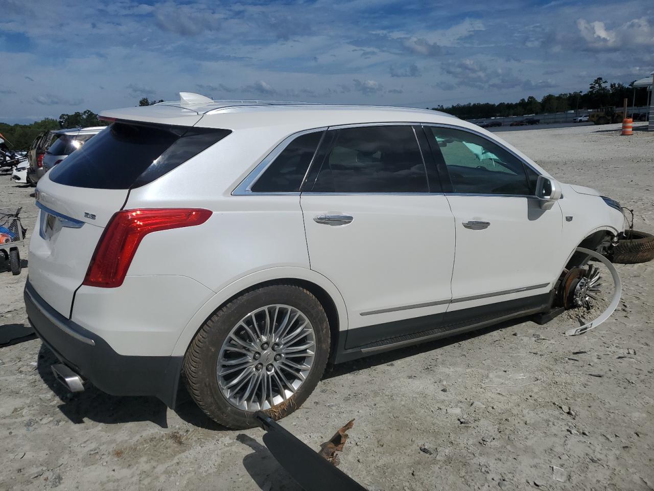 CADILLAC XT5 LUXURY