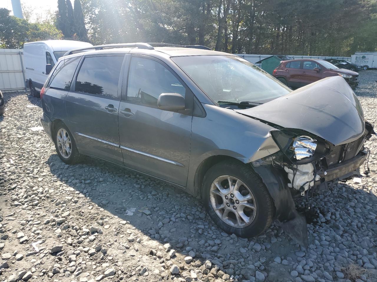 Lot #3280359951 2005 TOYOTA SIENNA XLE