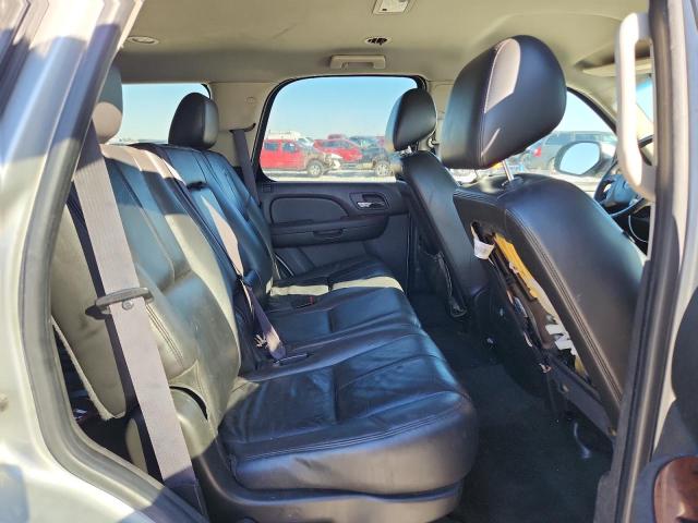 2011 CHEVROLET TAHOE K150 - 1GNSKBE04BR256266