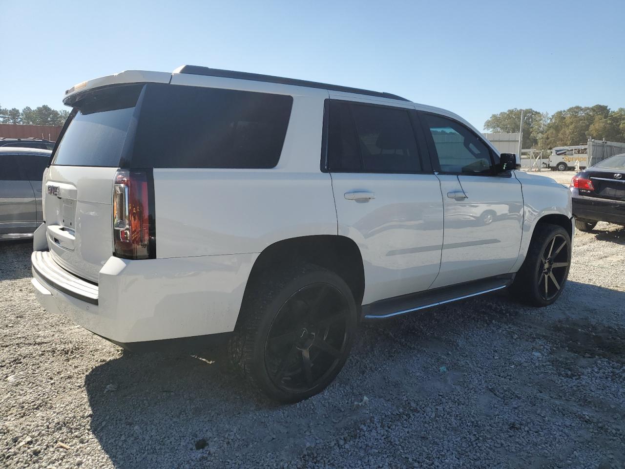 GMC YUKON SLE