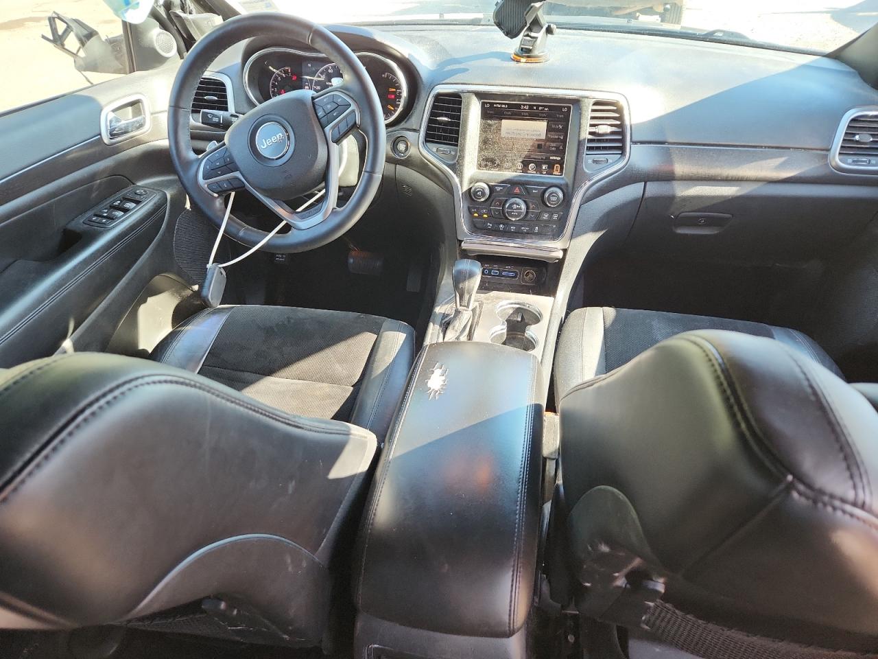 JEEP GRAND CHEROKEE LAREDO