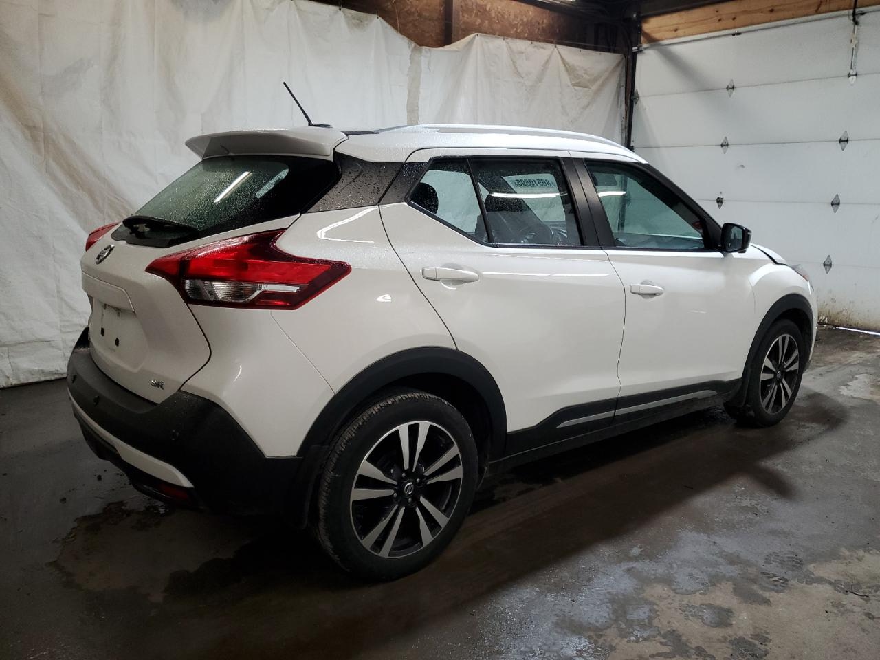 NISSAN KICKS SR