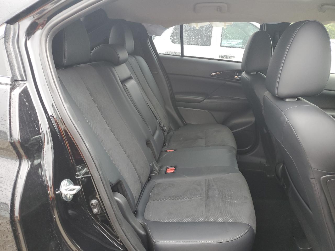 MITSUBISHI ECLIPSE SE