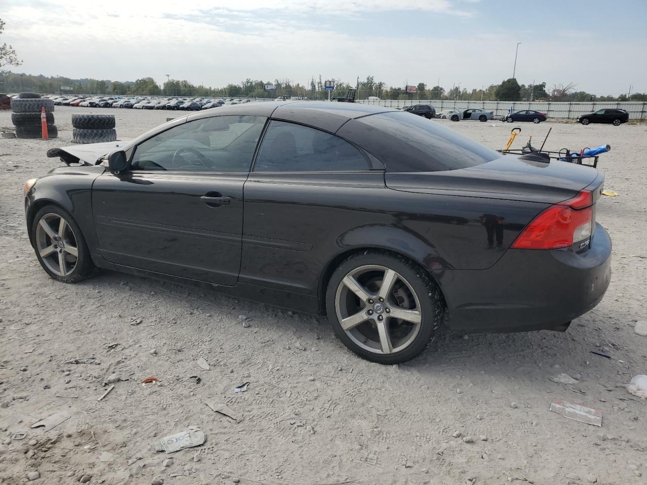 VOLVO C70 T5
