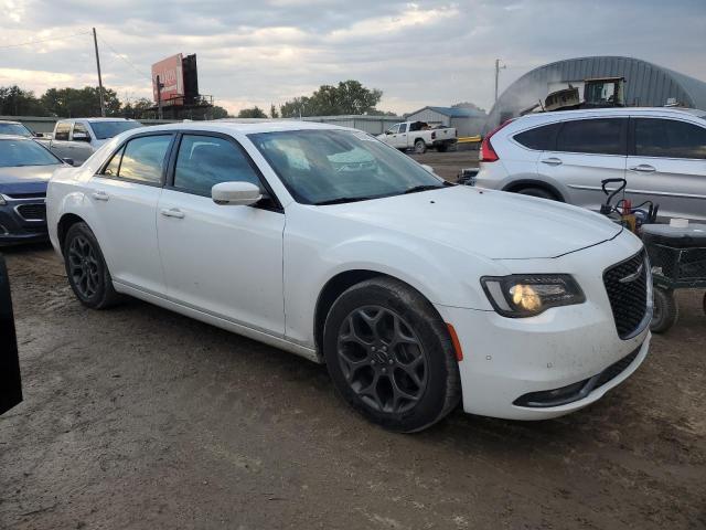 2018 CHRYSLER 300 S 2C3CCAGG0JH165447