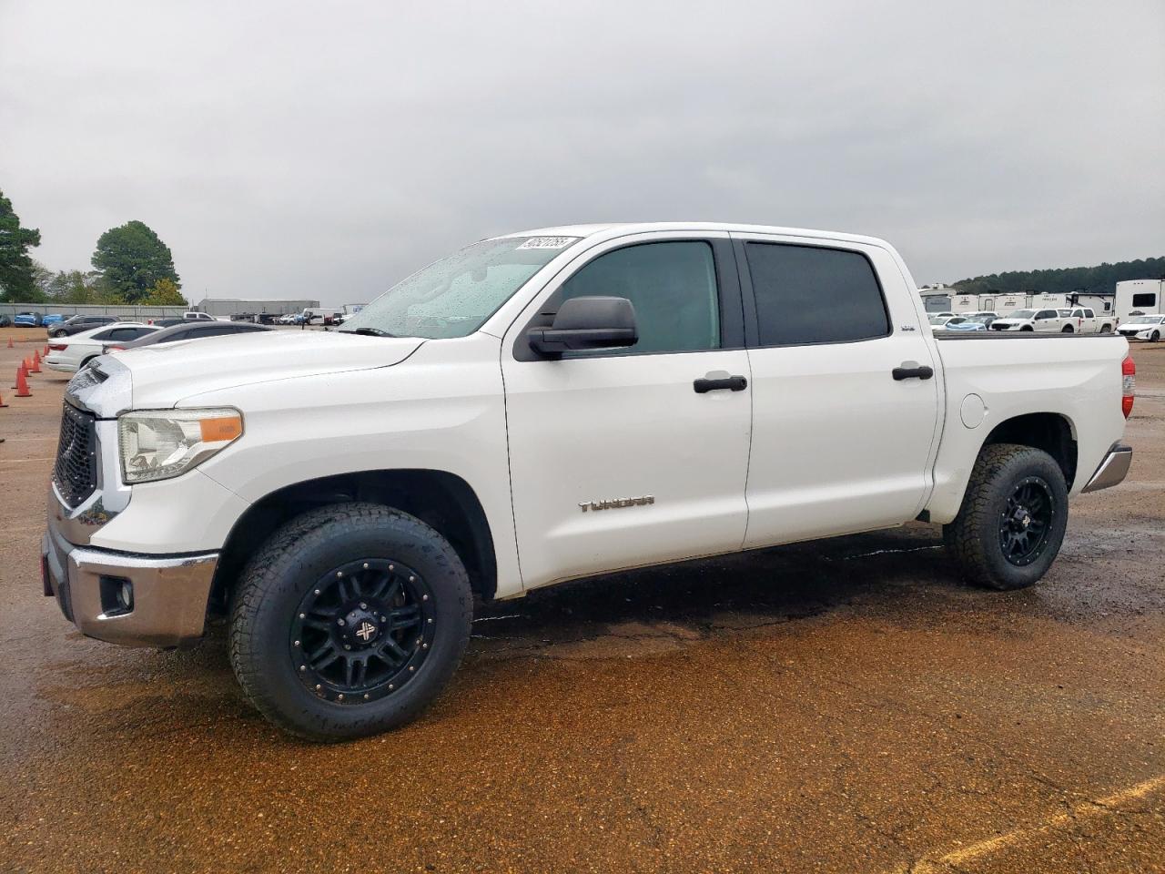 Lot #3304507468 2014 TOYOTA TUNDRA CRE