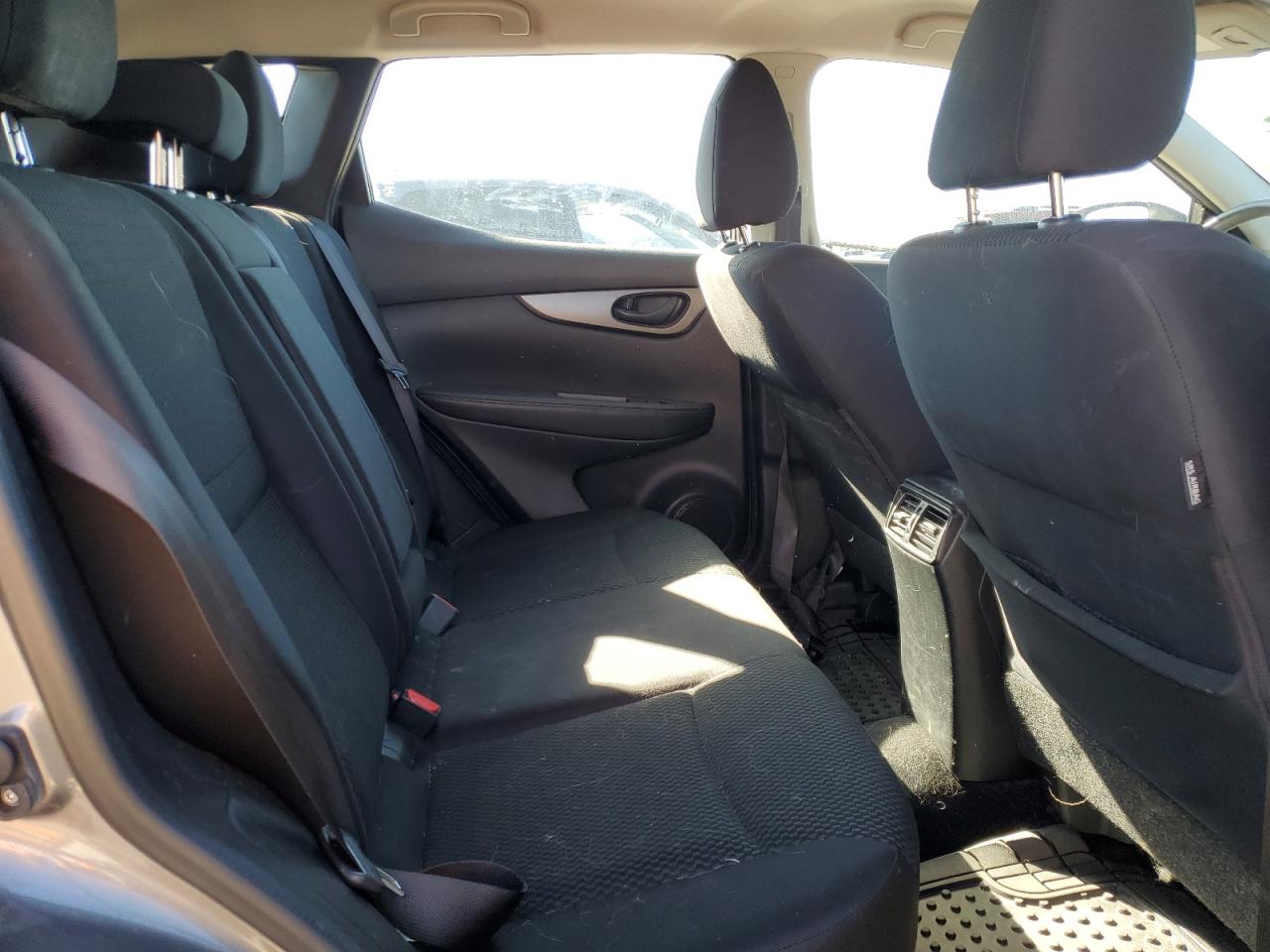 NISSAN ROGUE SPORT S