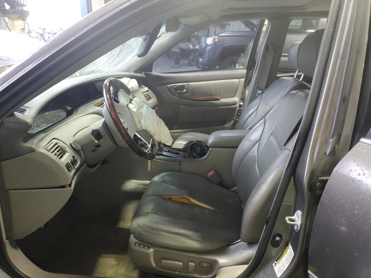 Lot #3278793646 2004 TOYOTA AVALON XL