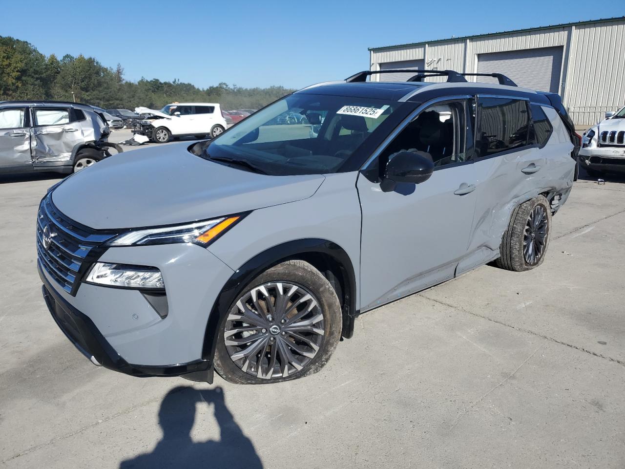 NISSAN ROGUE PLATINUM