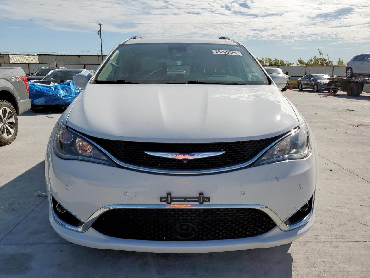 CHRYSLER PACIFICA TOURING L