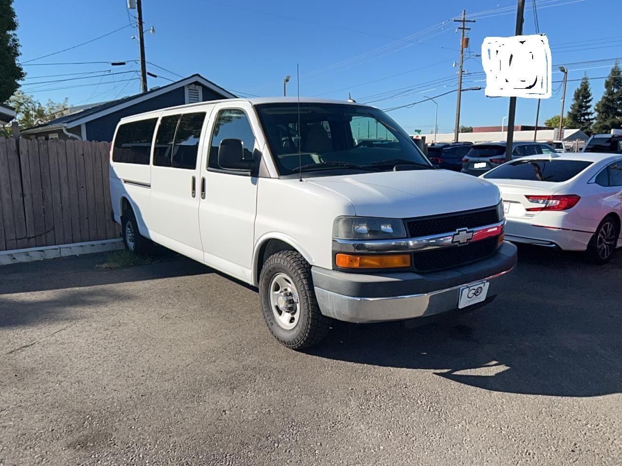 CHEVROLET EXPRESS LT