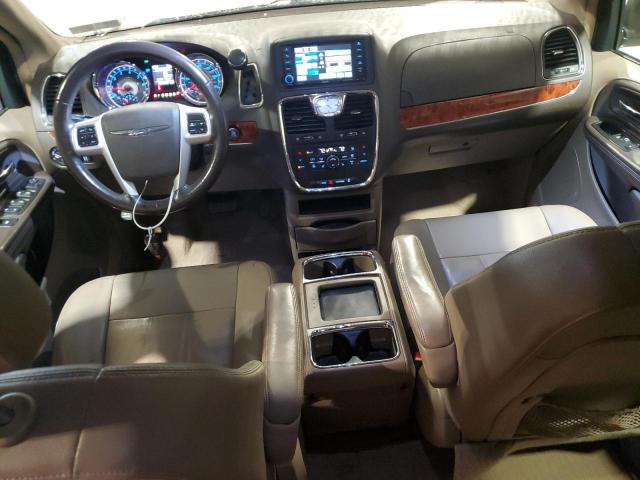 2016 CHRYSLER TOWN & COU #3304721953