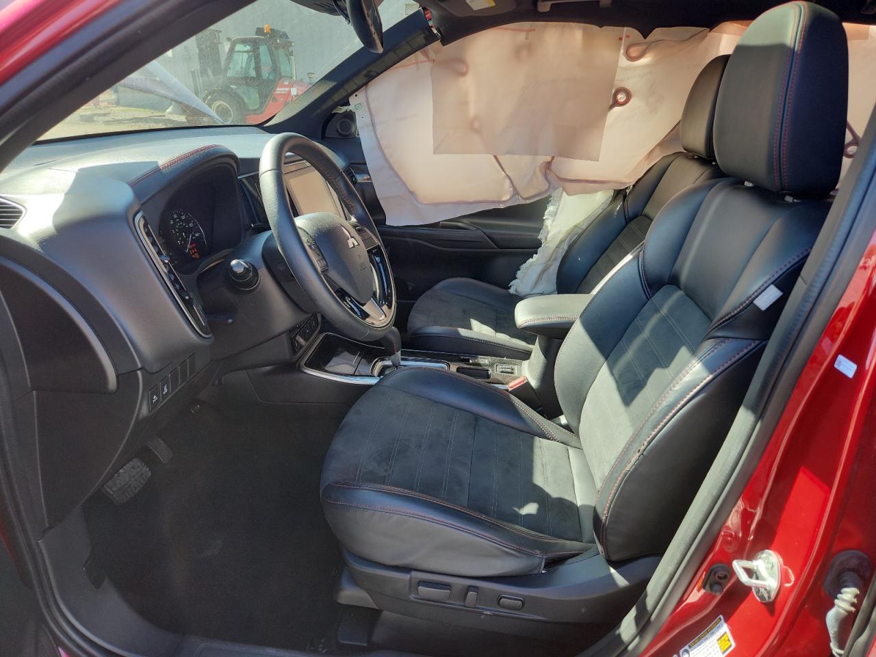 MITSUBISHI OUTLANDER SE