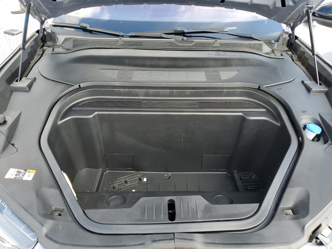 FORD MUSTANG PREMIUM