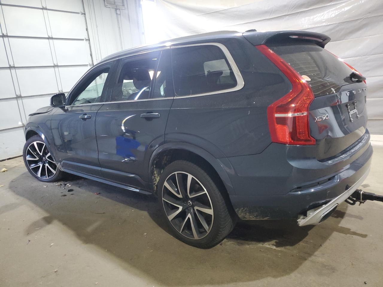 VOLVO XC90 T6 MOMENTUM