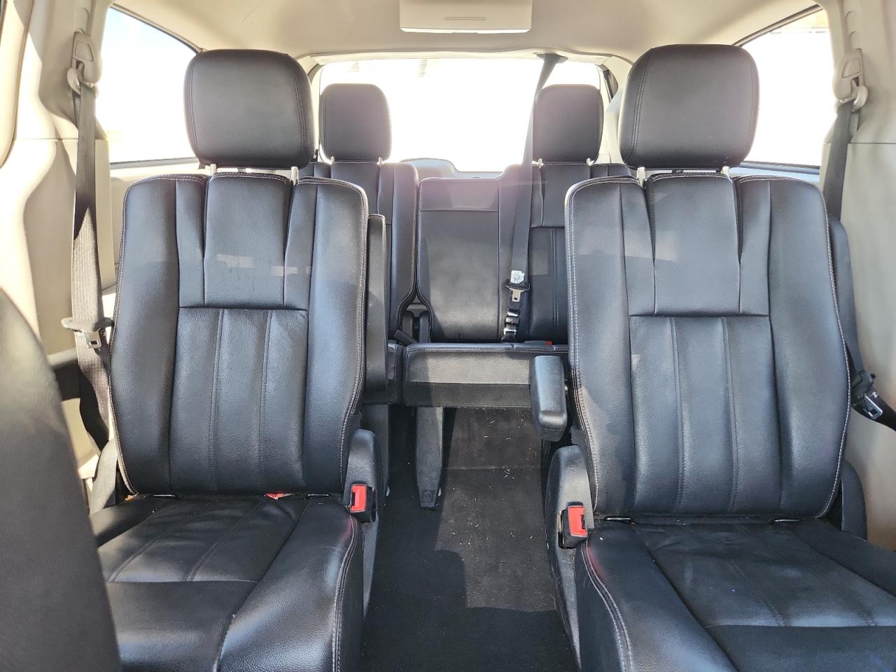 CHRYSLER TOWN & COUNTRY TOURING