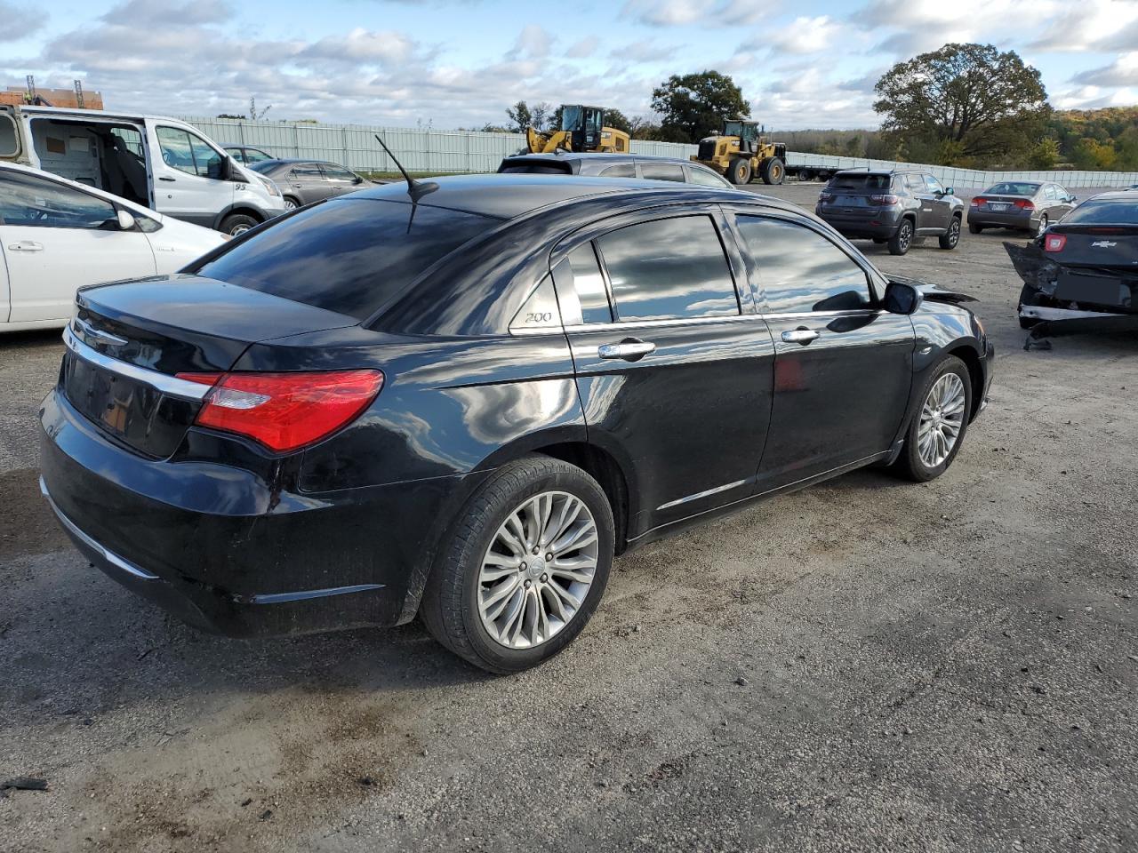 CHRYSLER 200 LIMITED