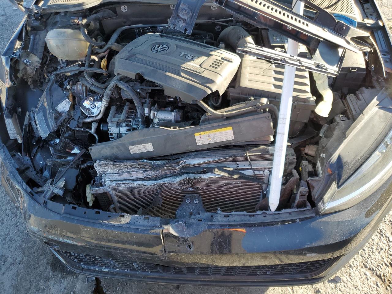 VOLKSWAGEN GOLF GTI S